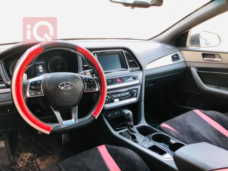 هیوندای سۆناتا